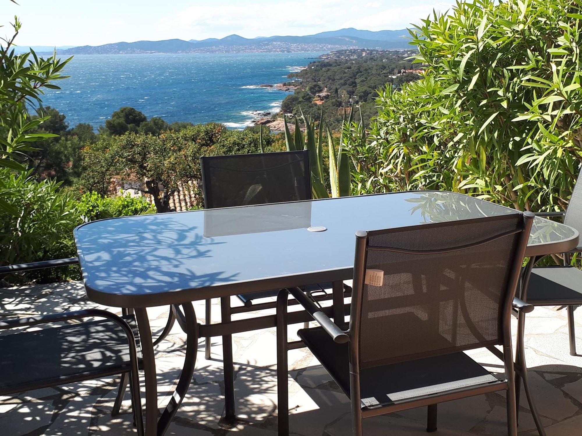 Duplex, Vue Panoramique Sur La Mediterranee, Piscine, Garage Saint-Raphael  Bagian luar foto