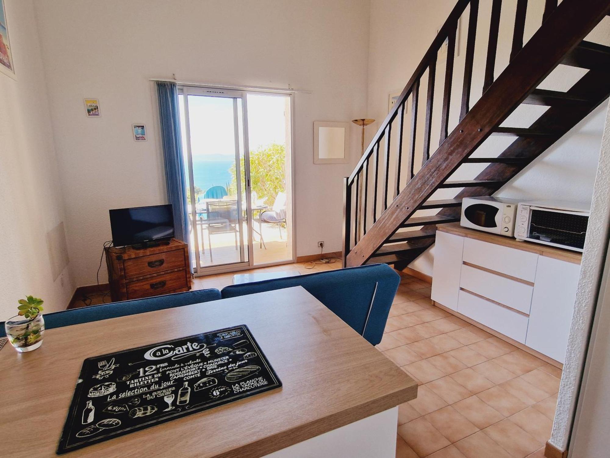 Duplex, Vue Panoramique Sur La Mediterranee, Piscine, Garage Saint-Raphael  Bagian luar foto