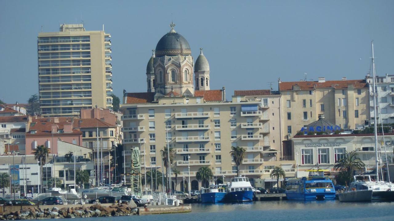 Duplex, Vue Panoramique Sur La Mediterranee, Piscine, Garage Saint-Raphael  Bagian luar foto